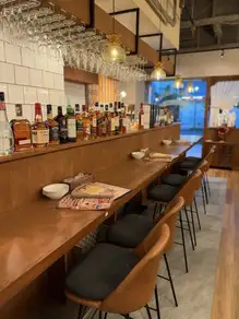 【카운터석 1명×10석】 일 끝 등에 부담없이 이용하실 수 있는 카운터석입니다! 데이트나 친구, 가족 동반등에도◎ ※사진은 계열 점포의 이미지입니다