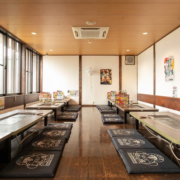 In the spacious store, there are tatami mat seats and digging seats.It can accommodate a large number of people! Enjoy a delicious and enjoyable time with your family and friends around the iron plate in a calm atmosphere.