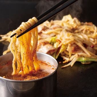 Yakisoba with fish soup and spicy sauce