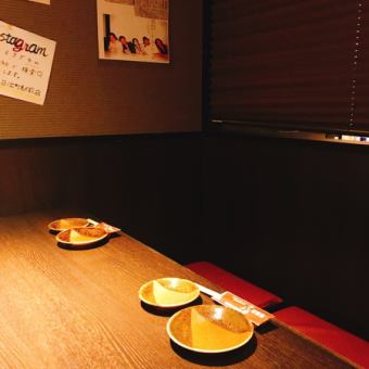 [Recommended for couples] There is a couple seat on the second floor.As it has become popular, reservations are made as soon as possible ♪ The 2nd floor can be used as a semi-private room for all seats! It can be used from 2 people to a maximum of 80 people ♪ There is even a table seat, so you can use it in various scenes such as girls' associations and dates ★