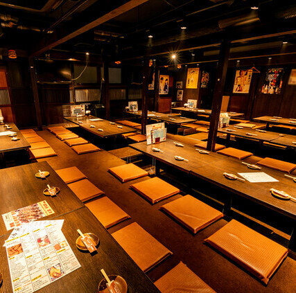 [Perfect for company parties and celebrations] Accommodates over 100 people!