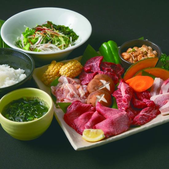 We offer courses starting from 4,000 yen for just the meal.