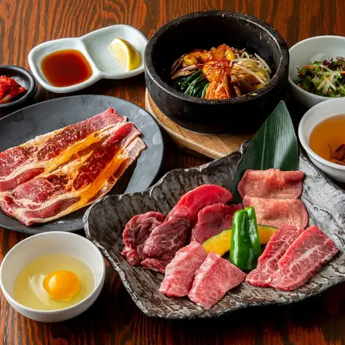 塩タン＆人気ベスト４の焼肉セット＋すき焼きカルビ付き