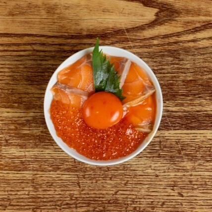 ミニサーモンいくら丼