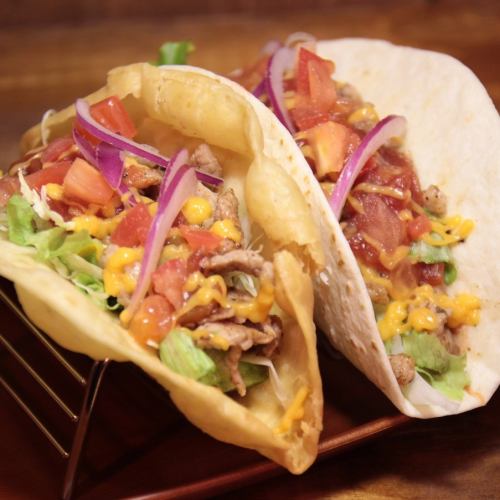 Mexican food, pizza, and several types of tacos are also available★