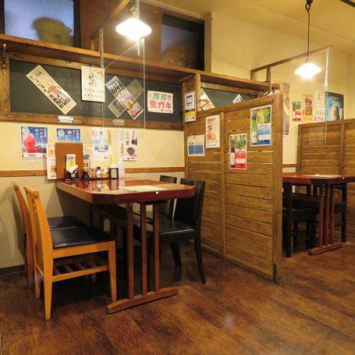 Table seats for 2 to 4 people! Please enjoy "Northern delicacies and local sake" in a cozy atmosphere♪
