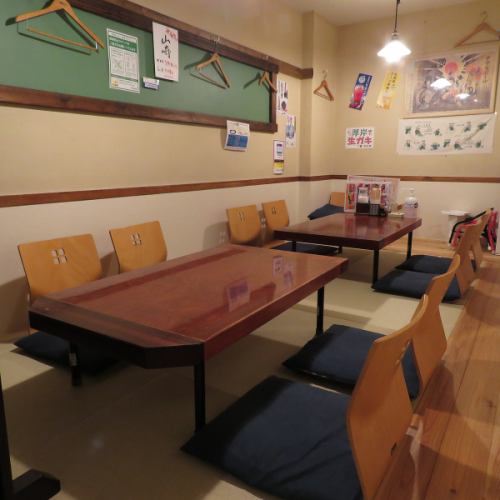 Tables can be arranged according to the number of people such as company banquets and class reunions.We can accommodate all kinds of banquets.Enjoy your time with your friends in the tatami room!