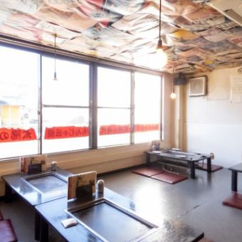 This tatami room can be used for various occasions such as company parties and girls' parties. Cooking and eating monjayaki together is sure to increase the sense of unity.