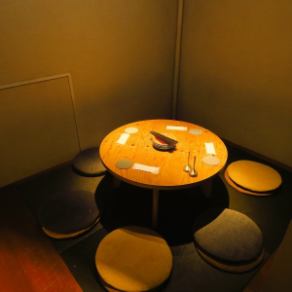 2～6名様でご利用いただける、こじんまりとした半個室です♪