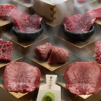《飲み放題付き》きた松名物「階段盛り」と厳選和牛を堪能する贅沢コース