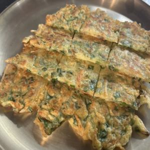 Chive pancake with green chili peppers