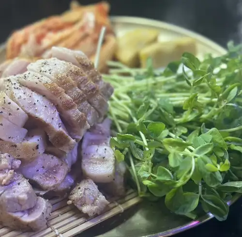 サムギョプサルをさらに美味しく食べられる焼き物セット