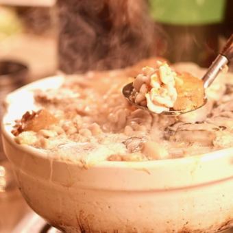 [3-hour all-you-can-drink guaranteed] Enjoy a platter of seasonal seafood and a decadent gout-inducing hot pot with our all-you-can-drink ~Gokushin~ course.