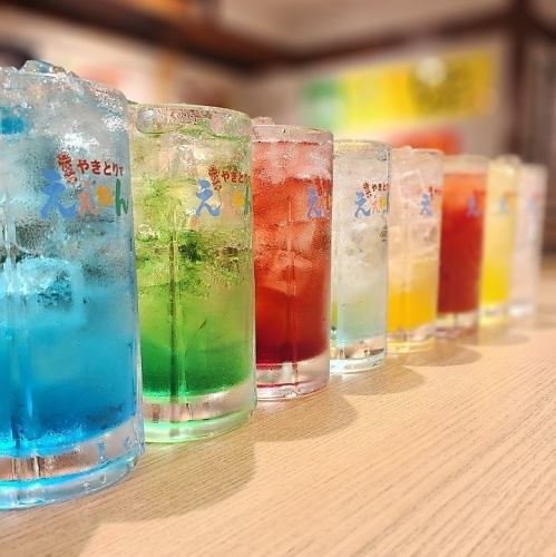 七彩檸檬酸口味飲料（含稅319日圓）