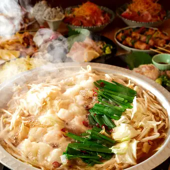 火鍋盛宴套餐：5000日圓（含稅），含2小時無限暢飲。