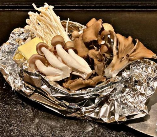 Mushrooms baked in foil