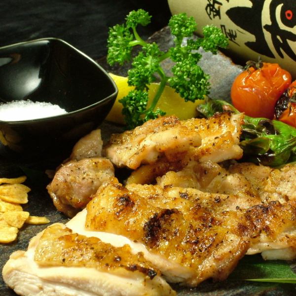 Grilled young chicken with rock salt