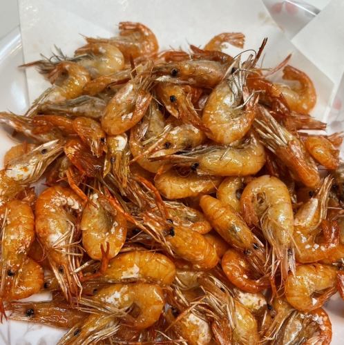 Spicy fried river shrimp