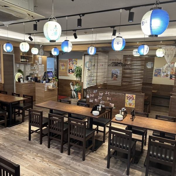 落ち着いた環境で食事ができるため、料理の味をじっくりと楽しむことができます。また、外の騒音や人の出入りが少ないため、リラックスして食事をお楽しみください。家族連れ、カップル、ビジネスシーン、友人グループなど、用途に合わせてお使いいただけます！！