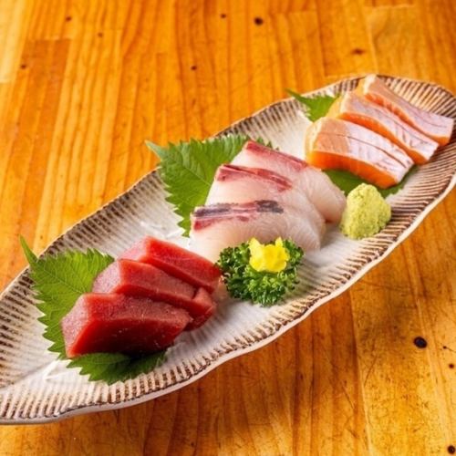 【2時間飲み放題生ビール付き】絶品海鮮コース　鮮魚の刺身盛り合わせなど全9品　4,000円(税込)