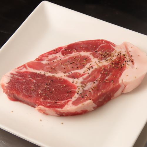 黒豚モクサル〈肩ロース〉