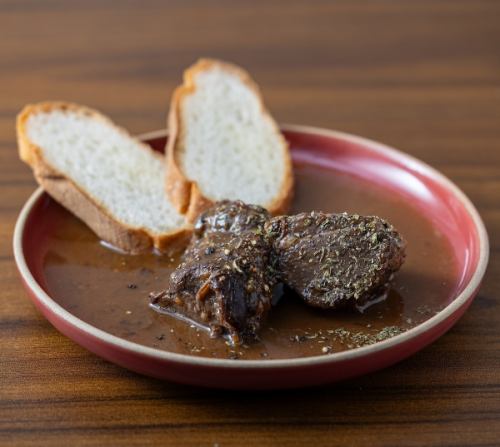 Miyazaki beef stewed in red wine