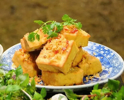 Fried tofu with lemongrass