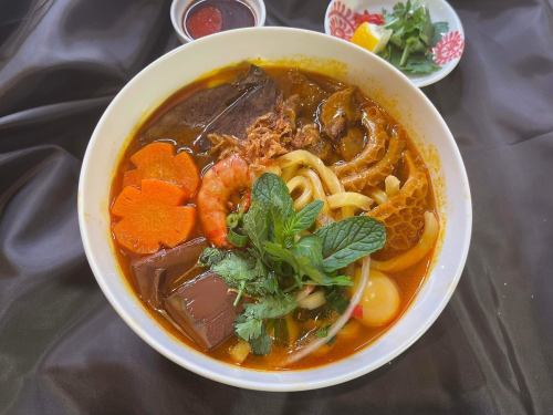 Beef stew udon