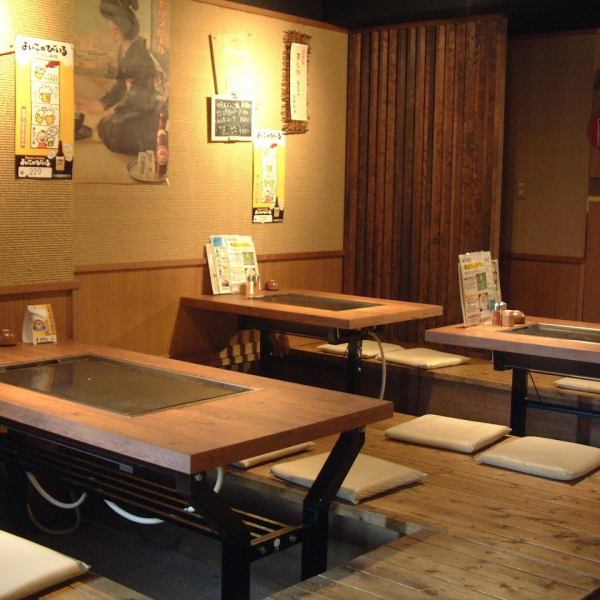 木造の店内でほっこり★靴を脱いであがる掘りごたつは20席。居心地◎宴会は40名様迄OK。