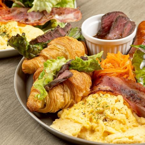 本格的なフードメニューを堪能♪