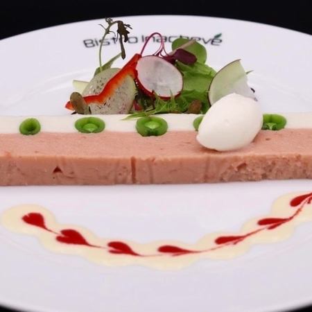 美食套餐 / 六道菜式的盛宴,是周年紀念日和其他特殊場合的完美之選