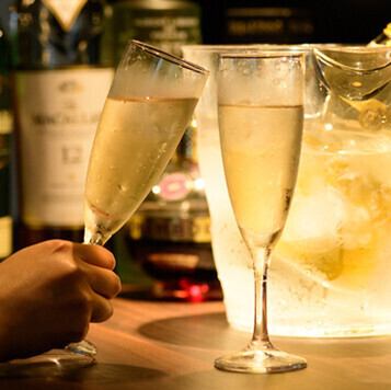 ◆京都河原町駅近！１000円で時間無制限飲み放題はLejeだけ！◇