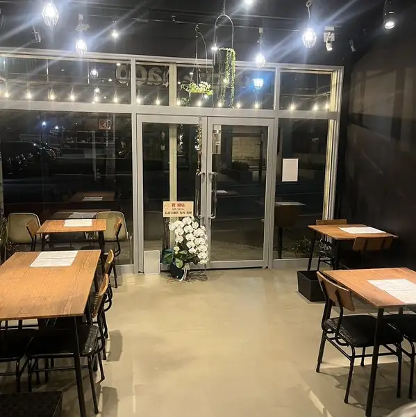 【大人数でのご宴会もOK】プライベートな飲み会にも使いやすい!小さなお子様連れのお客様も安心してご利用いただけます!最大10名様前後までのご宴会に対応可能!ご家族ご友人とのパーティーやイベント打ち上げなど様々なシーンでご利用ください♪