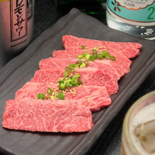 こだわりの食材とお酒で楽しい時間をお過ごしください。