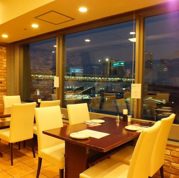 A luxurious space where you can enjoy eating and drinking while watching the night view of Morioka.In addition to guiding you away from your seat in the large store, we also thoroughly disinfect tableware and other equipment, and we also ask our customers for their hygiene cooperation.We will endeavor to create a store that everyone can use with peace of mind, so we appreciate your cooperation.