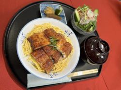 うな丼(ミニサラダ付)