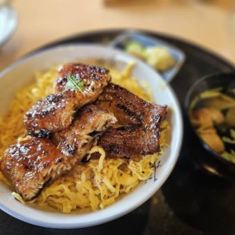 【月曜日限定】うな丼　1700円(税込)※祝日は通常メニューとなります。