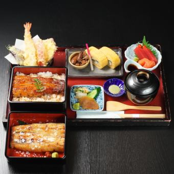 The red and white bento set, where you can enjoy our proud eel in both kabayaki and shirayaki style, is 5,950 yen (tax included)