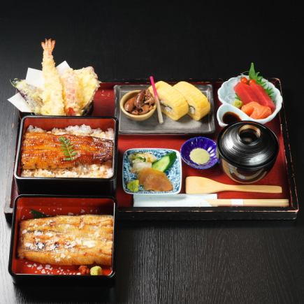 The red and white bento set, where you can enjoy our proud eel in both kabayaki and shirayaki style, is 5,950 yen (tax included)