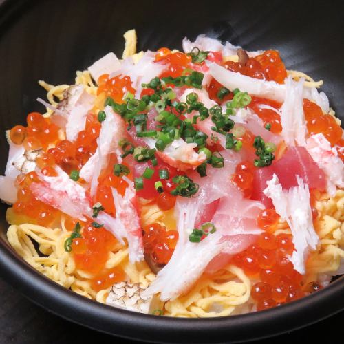 Seafood barachirashi ~with Japanese-style soup~