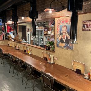 《お1人様でも気兼ねなくご利用いただけるカウンター席です◎》