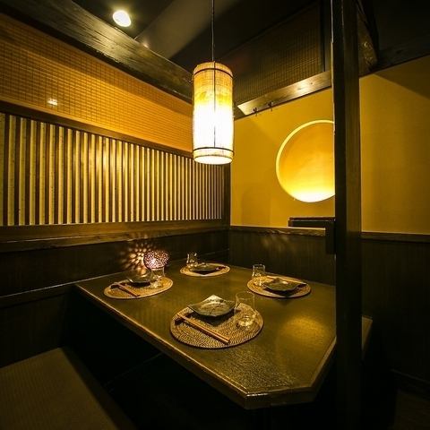 [Private rooms available] Enjoy a relaxed atmosphere in our restaurant! We also have semi-private rooms that ensure privacy, making it perfect for group dates, girls' nights out, and more! Ideal for banquets, drinking parties, and farewell/welcome parties near Aomori Station...♪