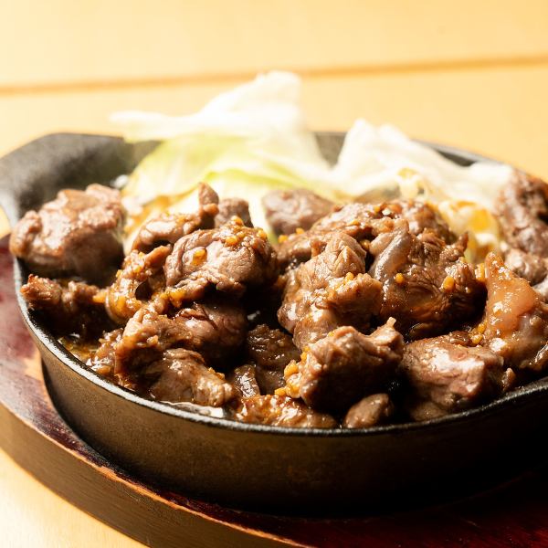 鉄板サイコロステーキ