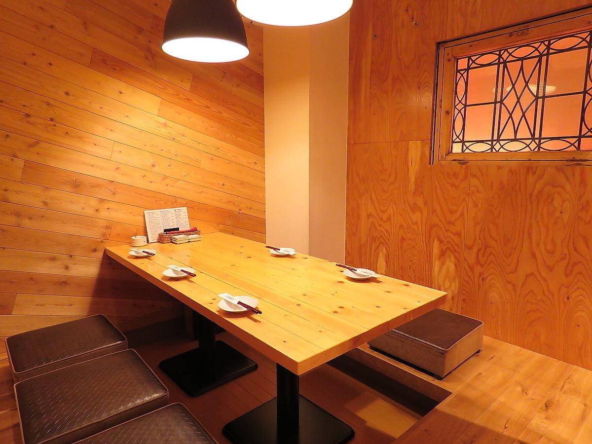 Equipped with private rooms of various sizes, digging kotatsu! It is the best space for company banquets ♪