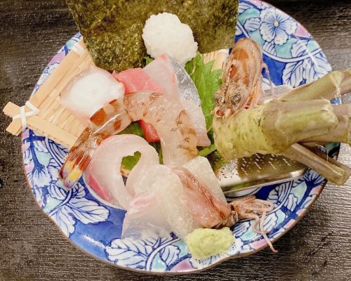 Assorted sashimi (1 portion)