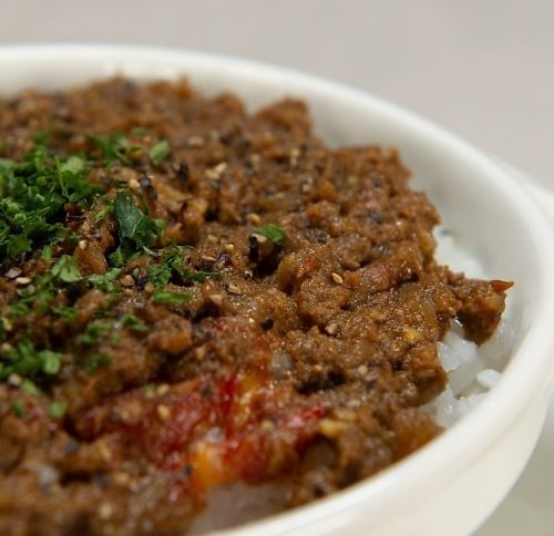 埃佐鹿肉末咖哩