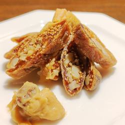 白無花果和核桃乾果