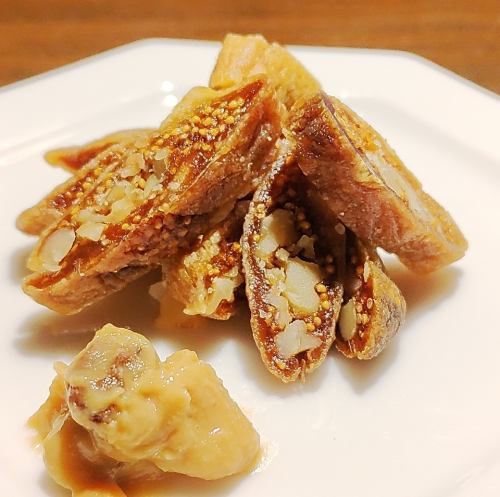 白無花果和核桃乾果