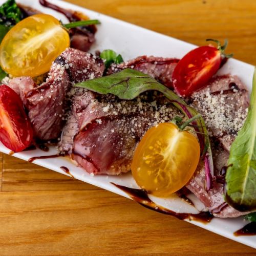 黒毛和牛モモ肉のタリアータ
