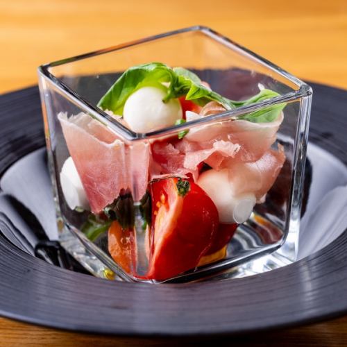生ハムのカプレーゼ